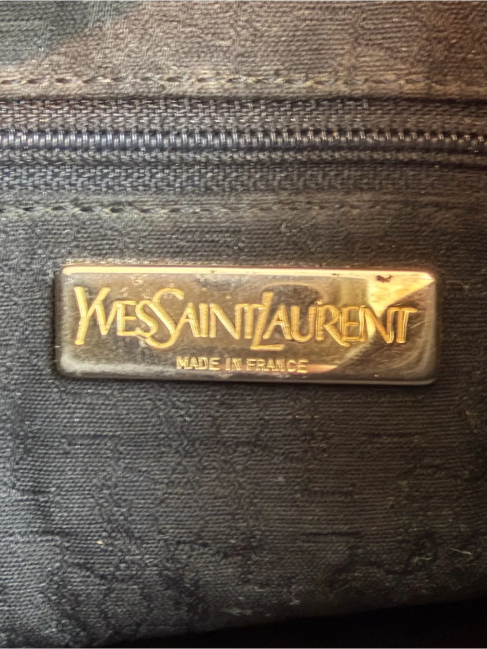 Yves Saint Laurent ‘Vintage Leather Crossbody’